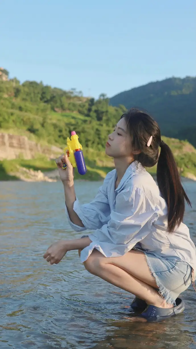 下载志愿者工作场景